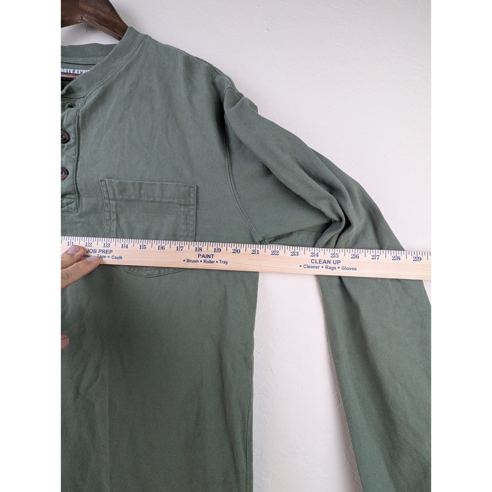 Duluth Trading Co Longtail T Relaxed Fit Henley Shirt Green Mens M 3237-52 - Picture 7 of 9